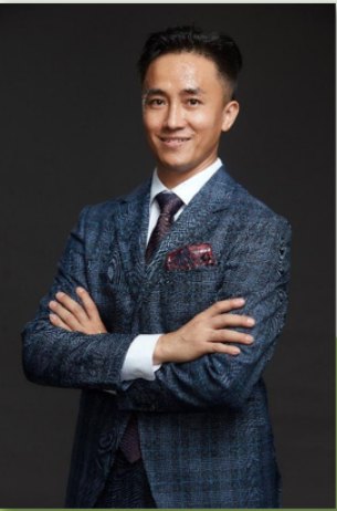 翌喜联合创始人梁鉴波肖像照